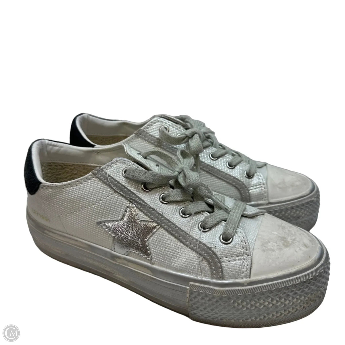 Shoes Sneakers By Vintage Havana In White, Size: 6