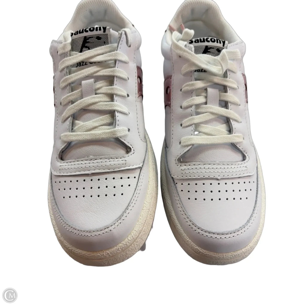 Shoes Sneakers By Saucony In White, Size: 7