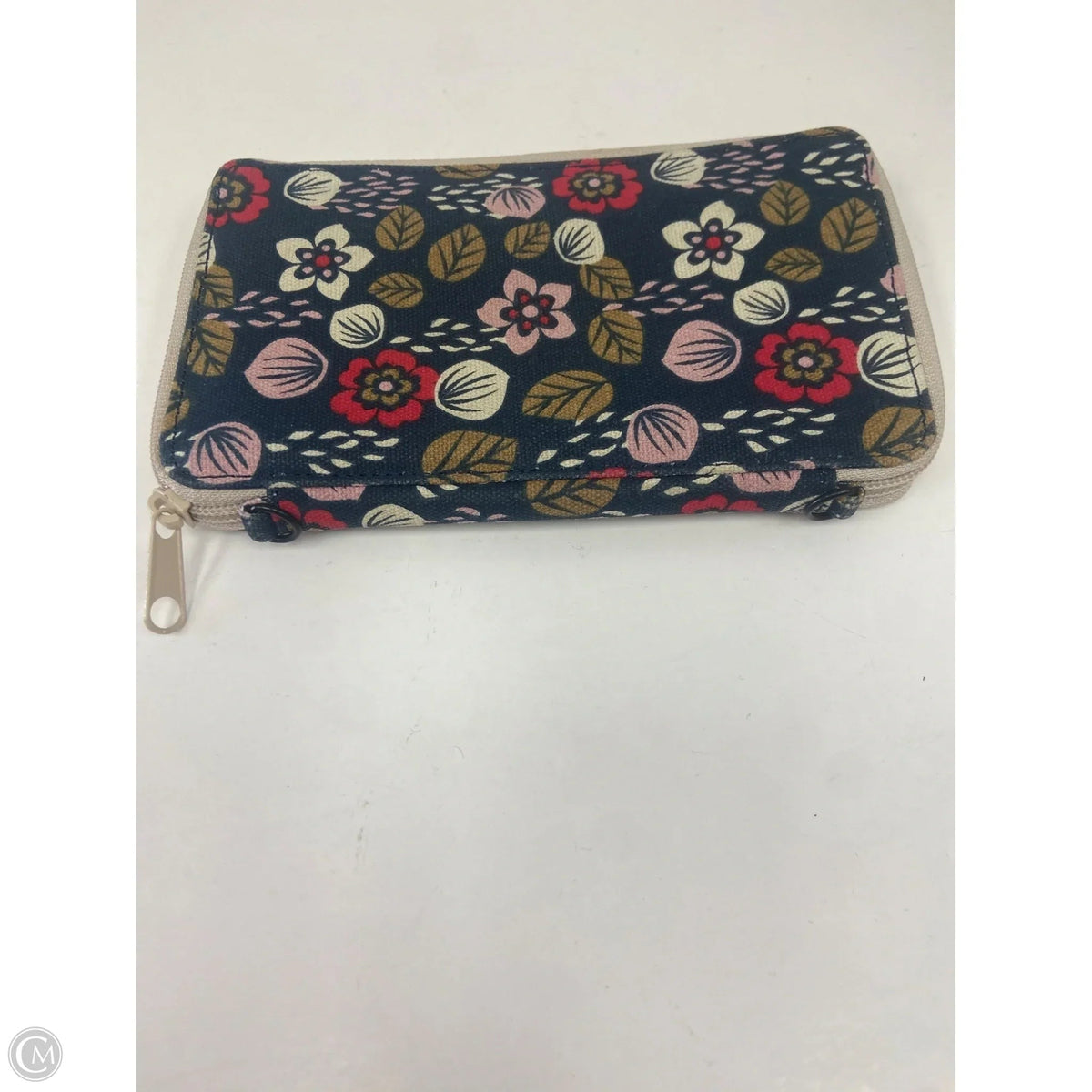 Wallet By Kavu, Size: Medium