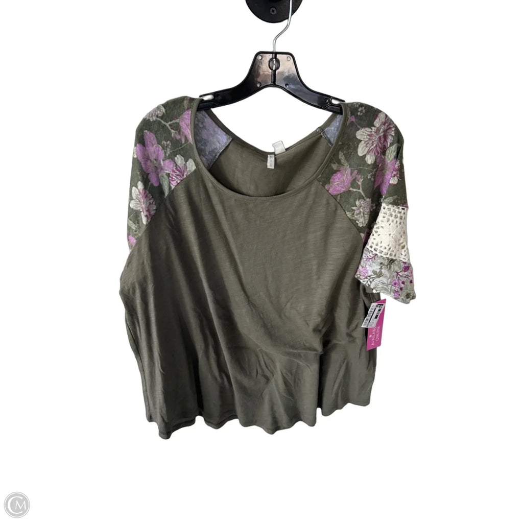 Top Short Sleeve By Cato In Green & Purple, Size: 1x