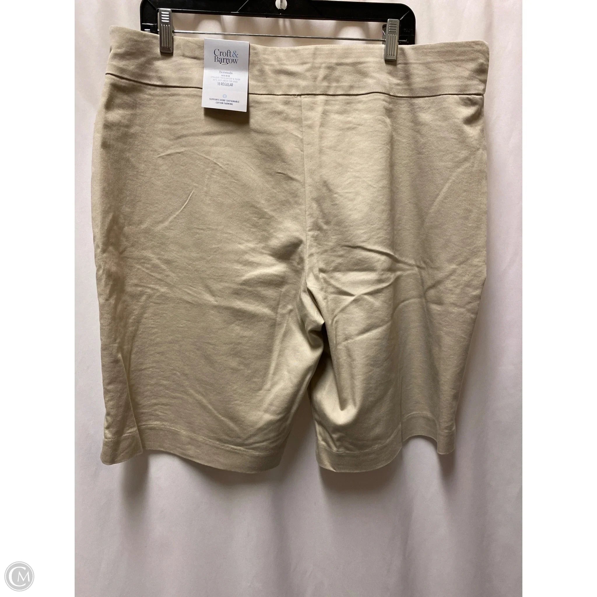 Shorts By Croft And Barrow In Beige, Size: 18