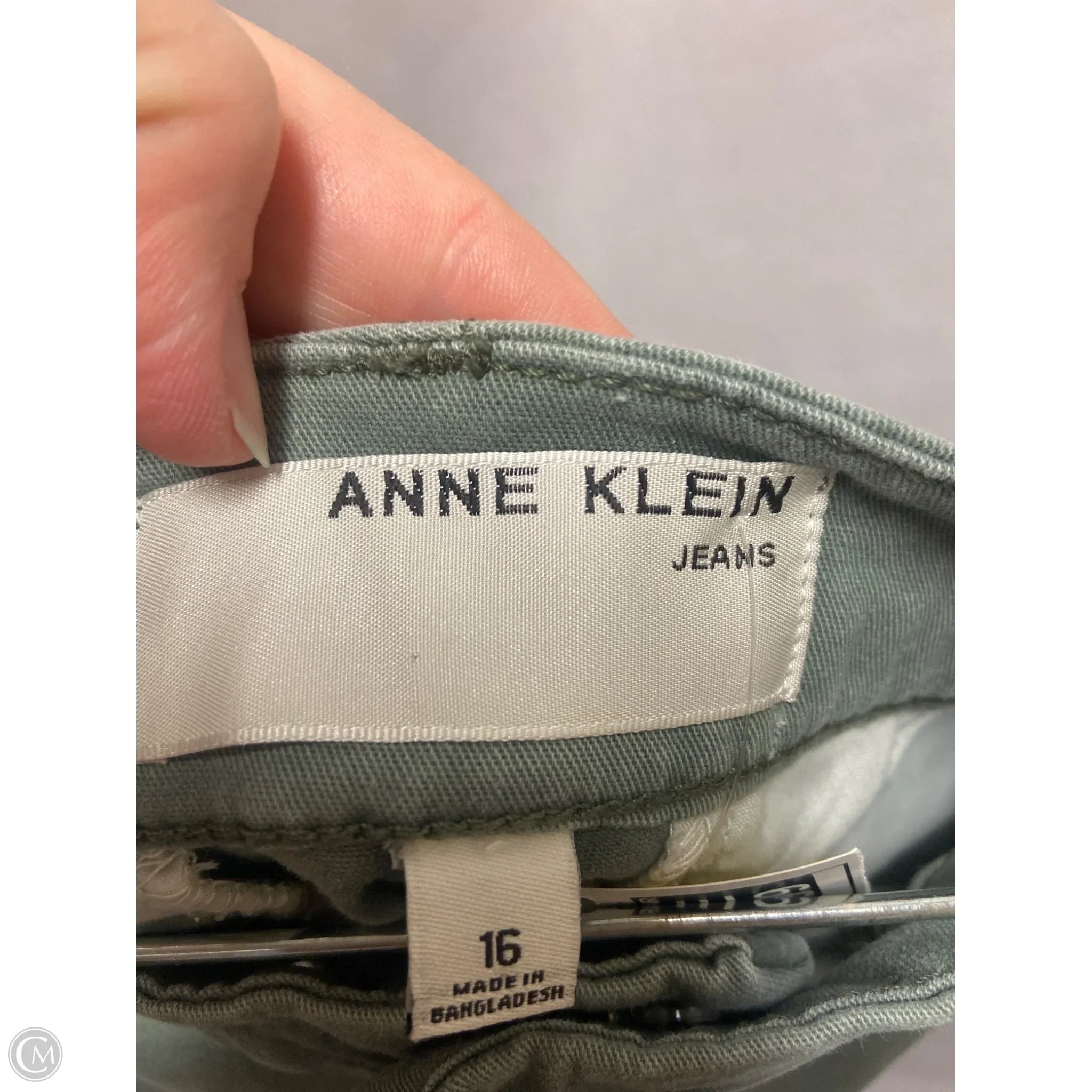 Shorts By Anne Klein In Green, Size: 16