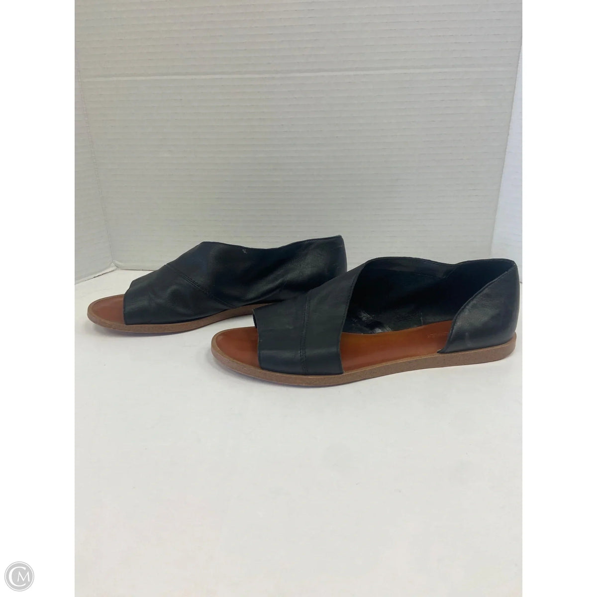 Sandals Flats By Cynthia Rowley In Black, Size: 8
