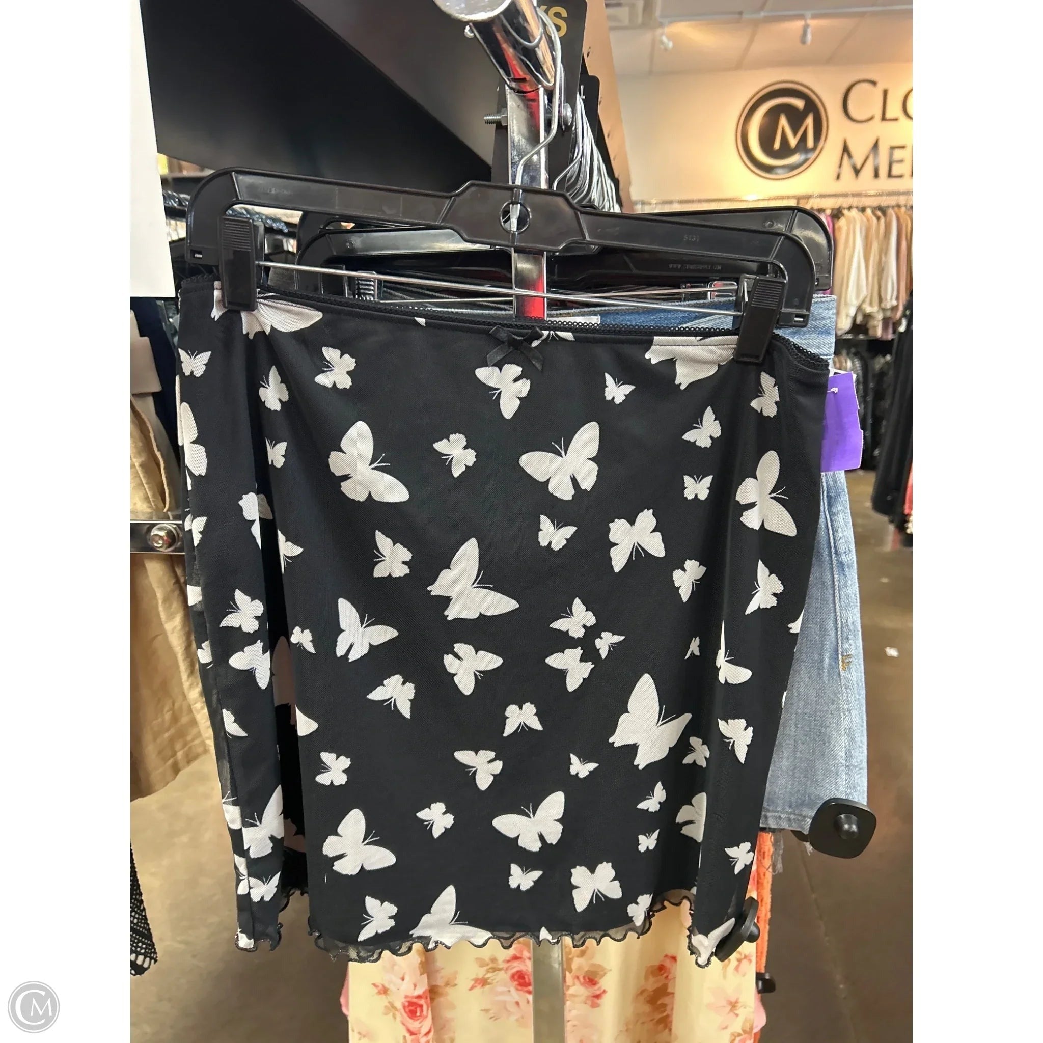 Skirt Mini & Short By Wild Fable In Black, Size: L