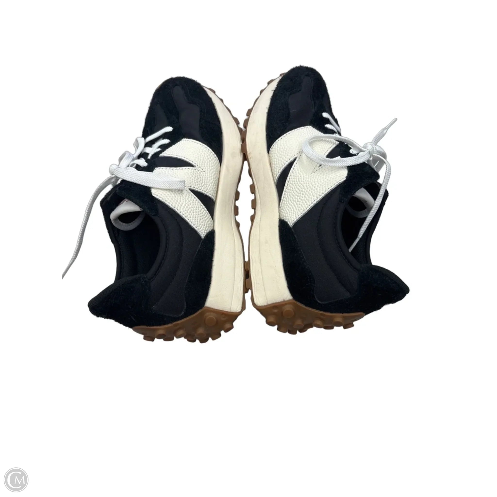 Shoes Sneakers By New Balance In Black & Cream, Size: 9.5