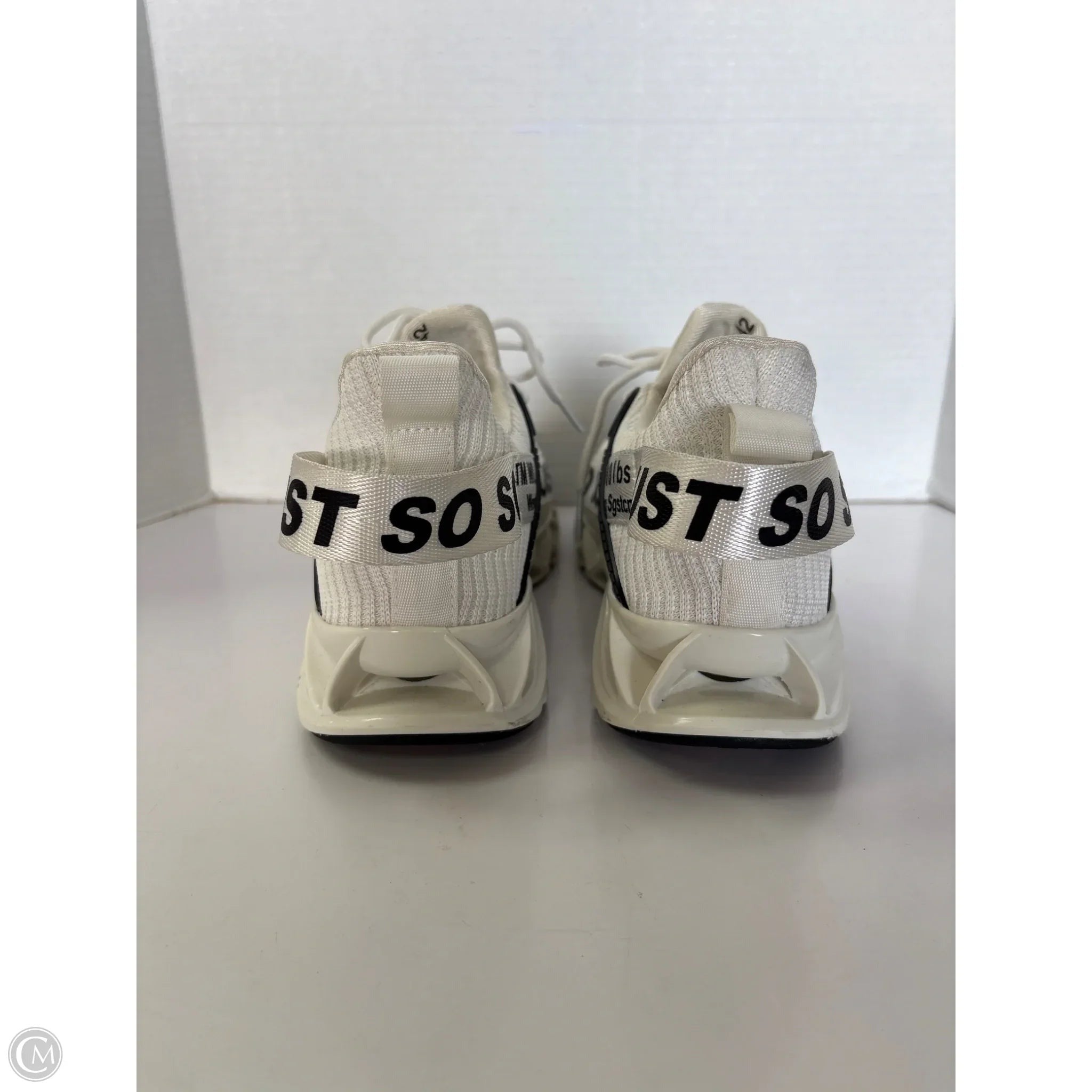 Shoes Athletic By Clothes Mentor In White, Size: 11.5