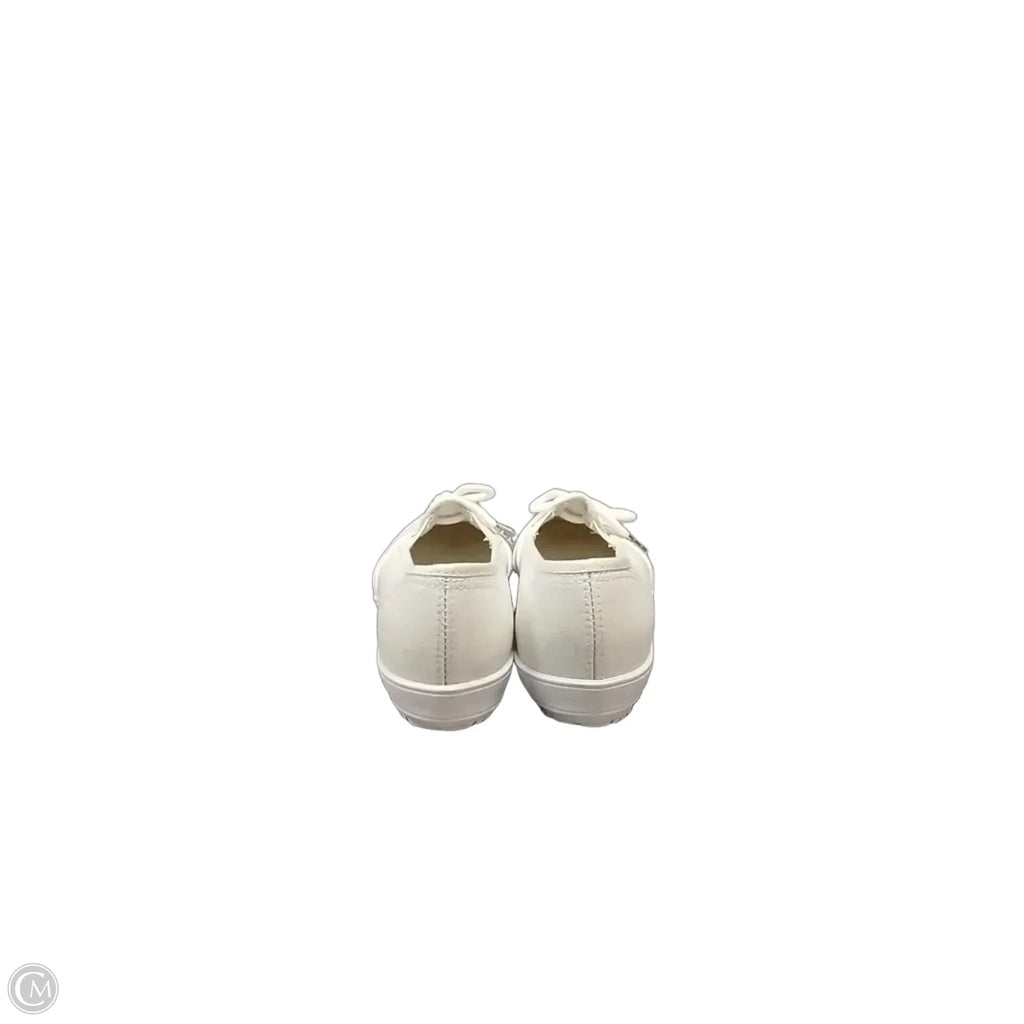 Shoes Flats By Grasshoppers In White, Size: 7