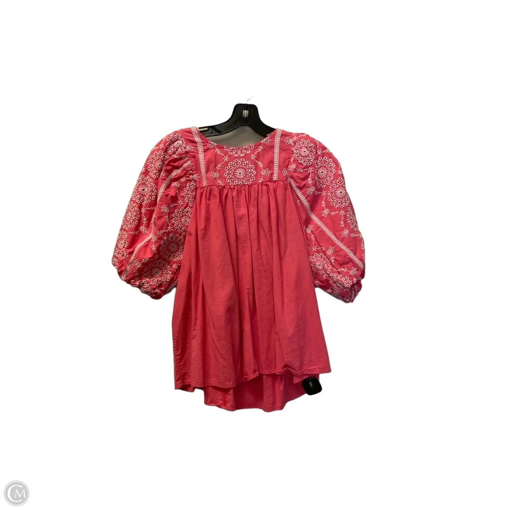 Top Short Sleeve By Crown And Ivy In Pink, Size: L