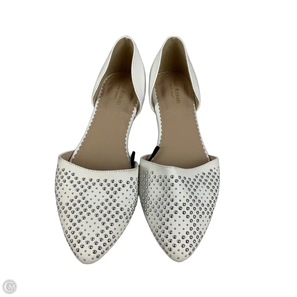 Shoes Flats By Isaac Mizrahi In White, Size: 10