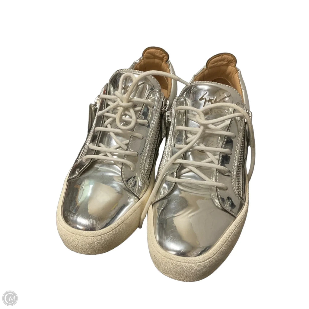 Shoes Designer By Giuseppe Zanotti In Silver, Size: 10
