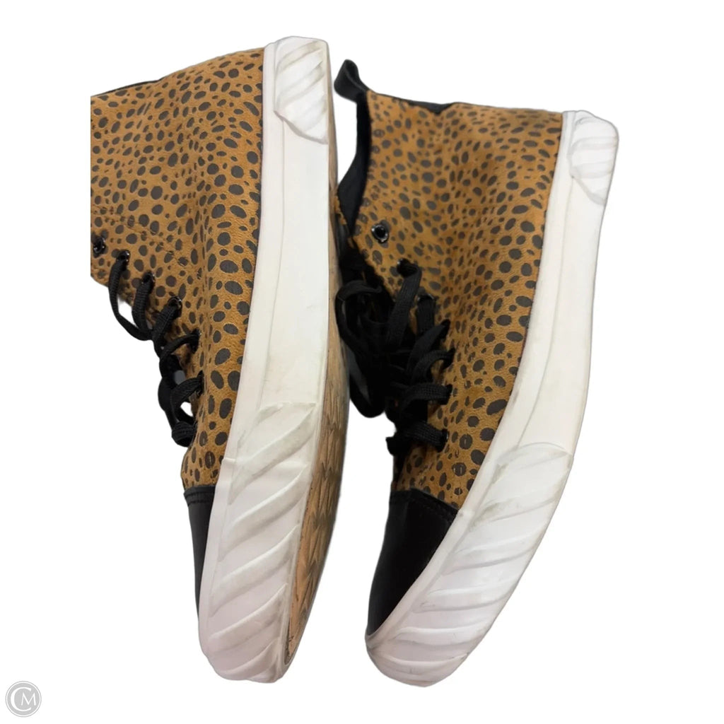 Shoes Sneakers By Olivia Miller In Animal Print, Size: 10