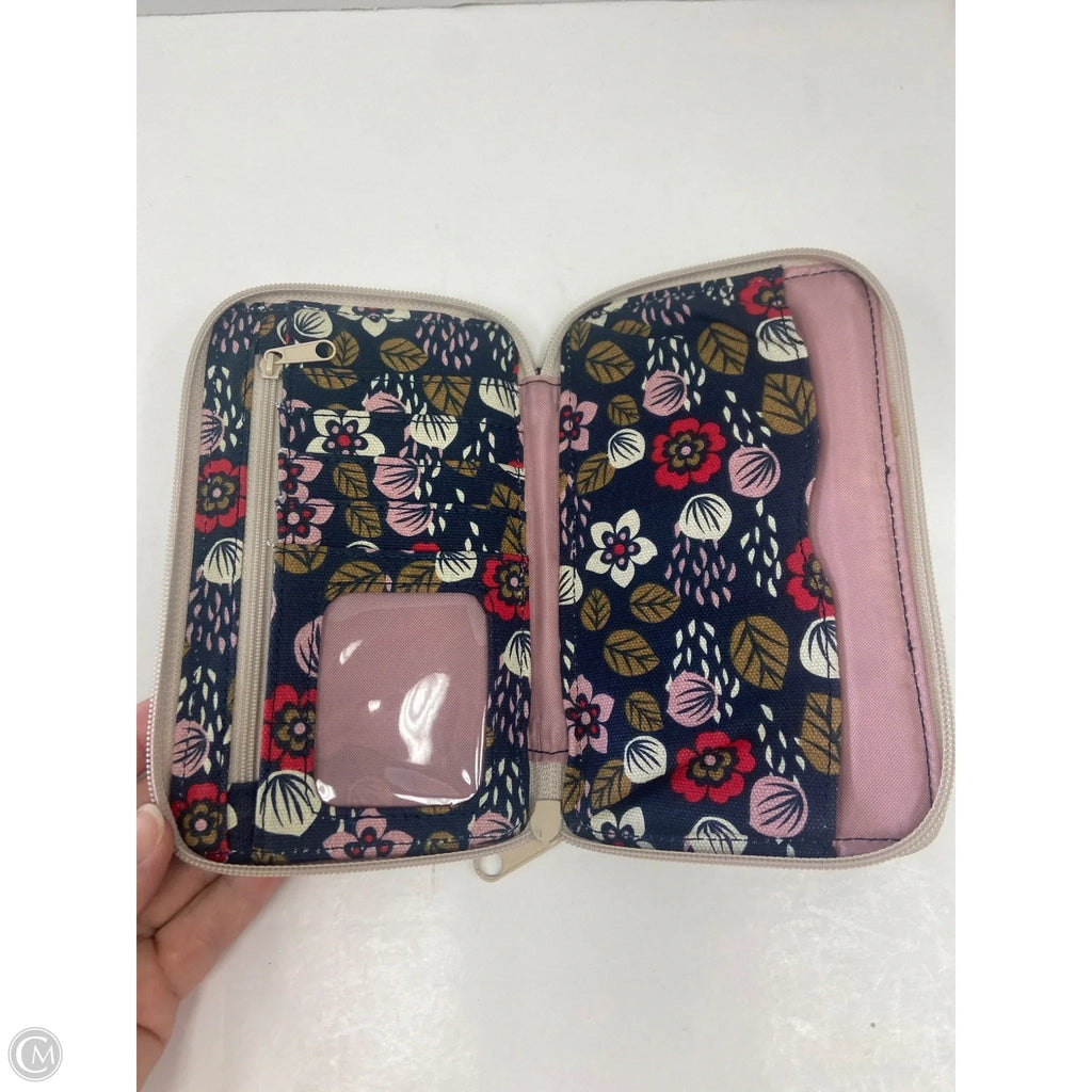 Wallet By Kavu, Size: Medium