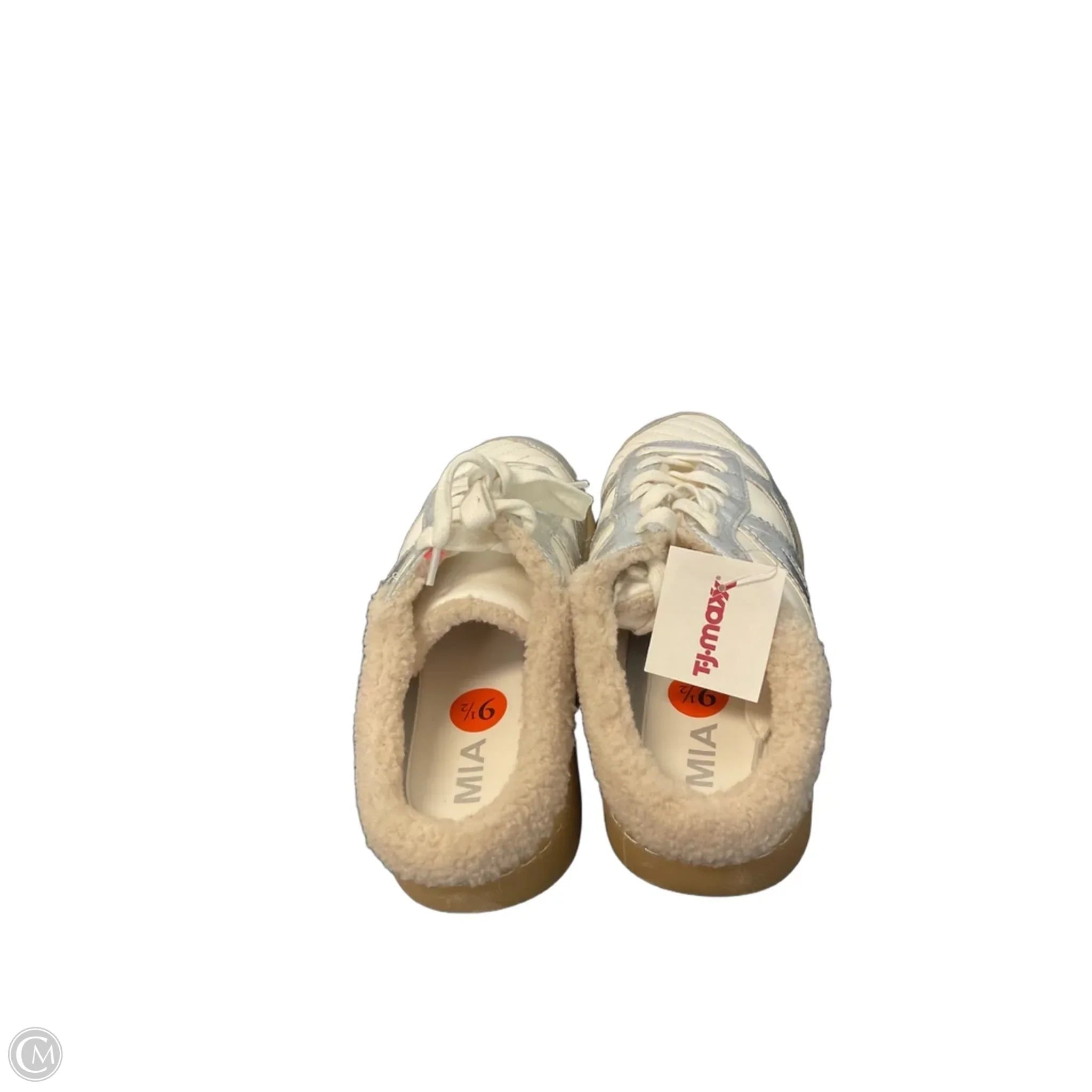 Shoes Sneakers By Mia In White, Size: 9.5