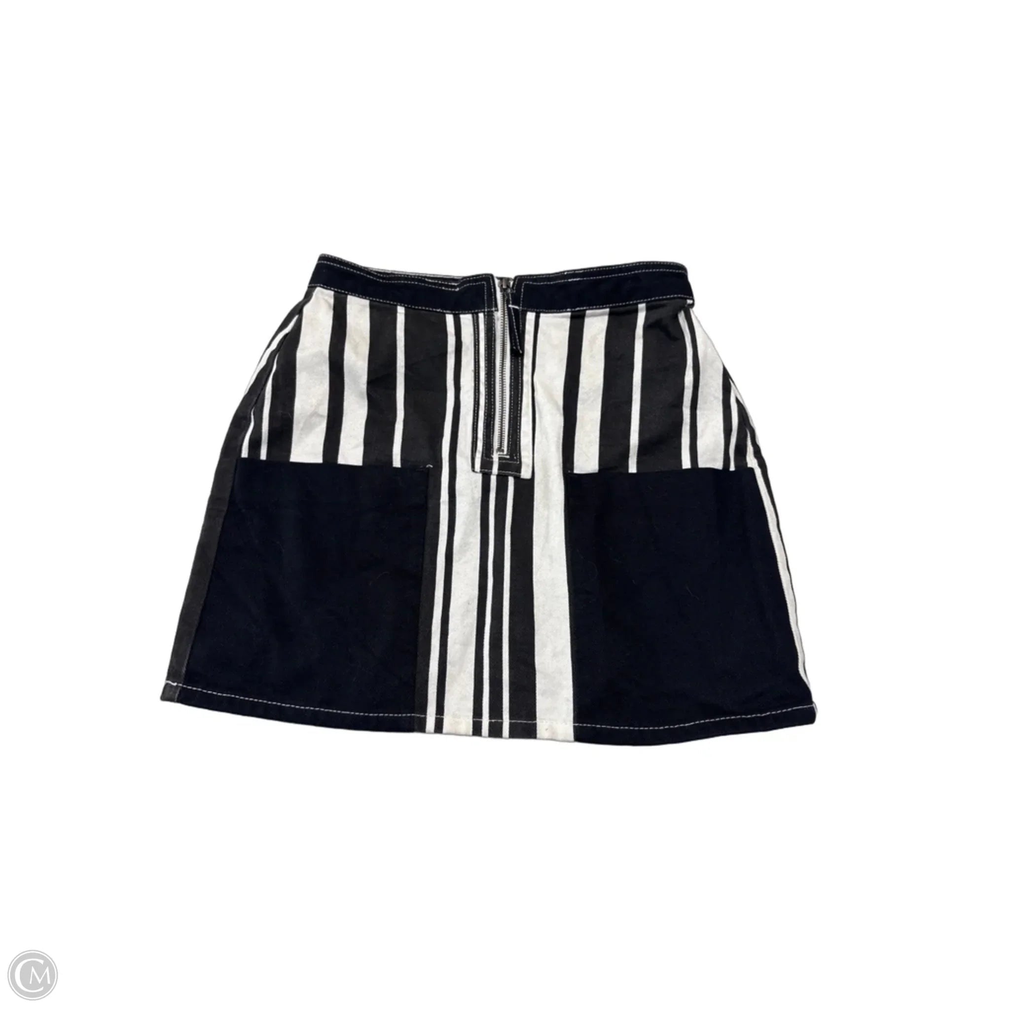 Skirt Mini & Short By Bdg In Black & White, Size: S