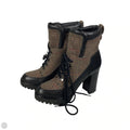 Boots Ankle Heels By Veronica Beard In Plaid Pattern, Size: 9.5