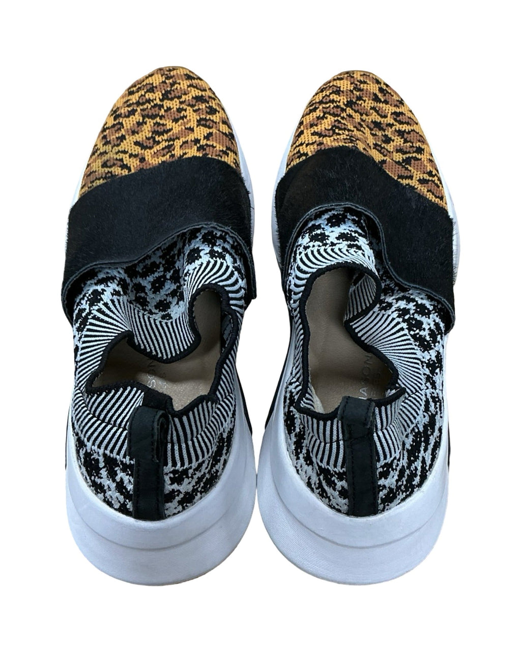 Shoes Sneakers By Clothes Mentor In Animal Print, Size:8.5