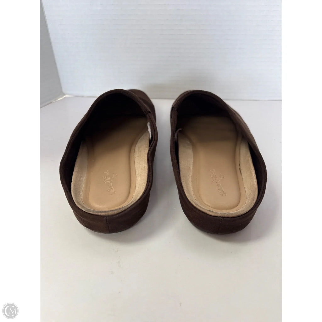 Shoes Flats By Universal Thread In Brown, Size: 8