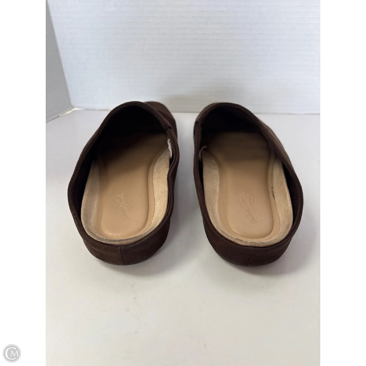 Shoes Flats By Universal Thread In Brown, Size: 8
