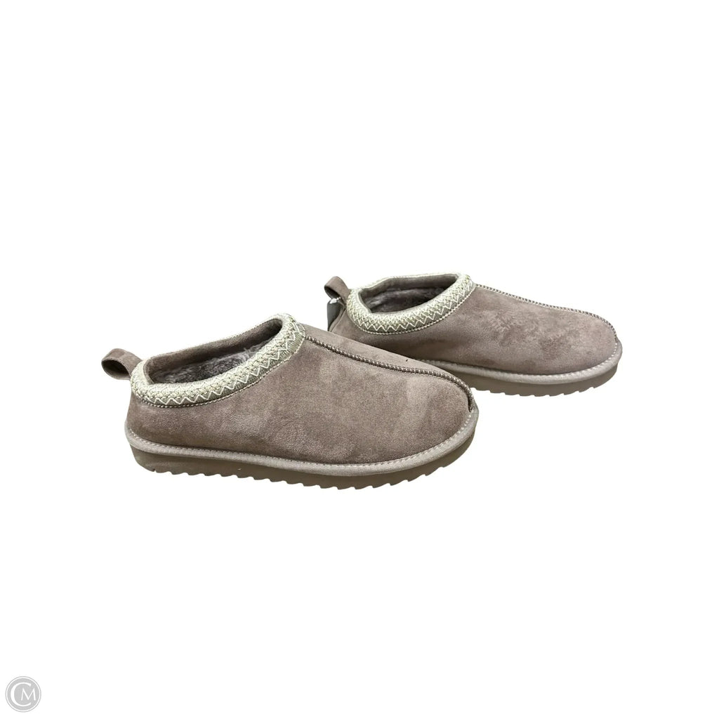 Shoes Flats By Maurices In Brown, Size: 9