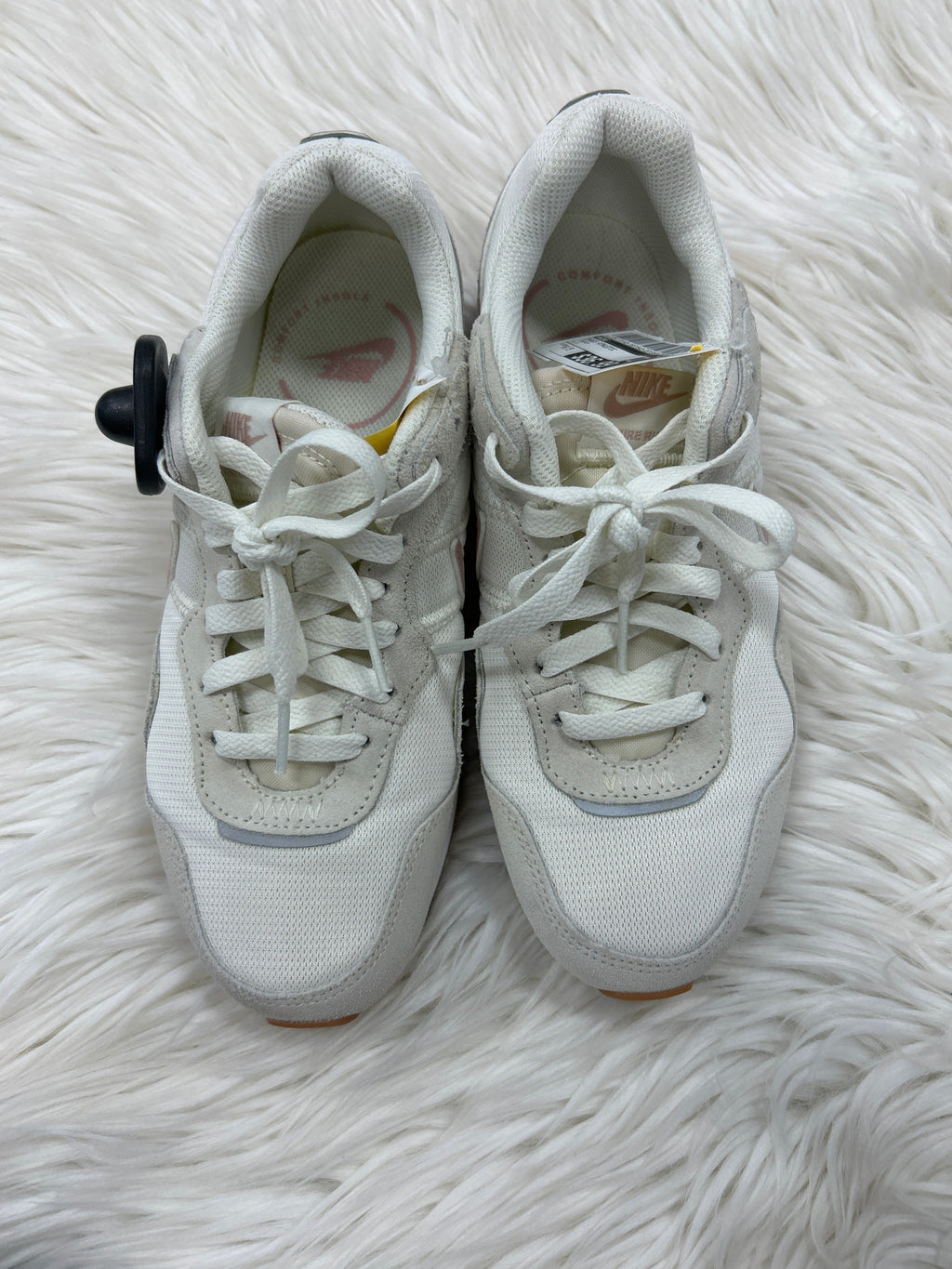 Shoes Athletic By Nike In Cream, Size:6.5