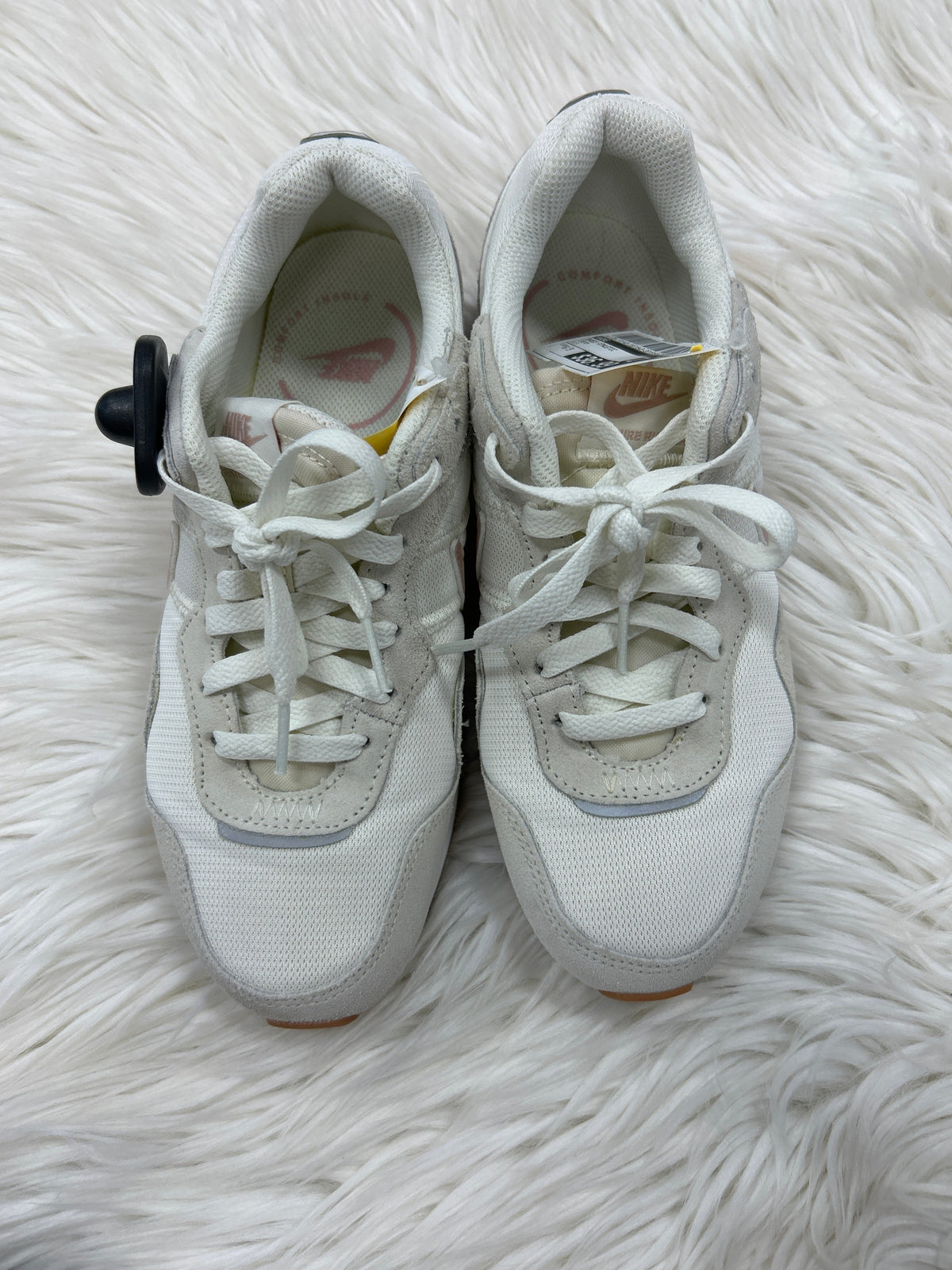 Shoes Athletic By Nike In Cream, Size:6.5