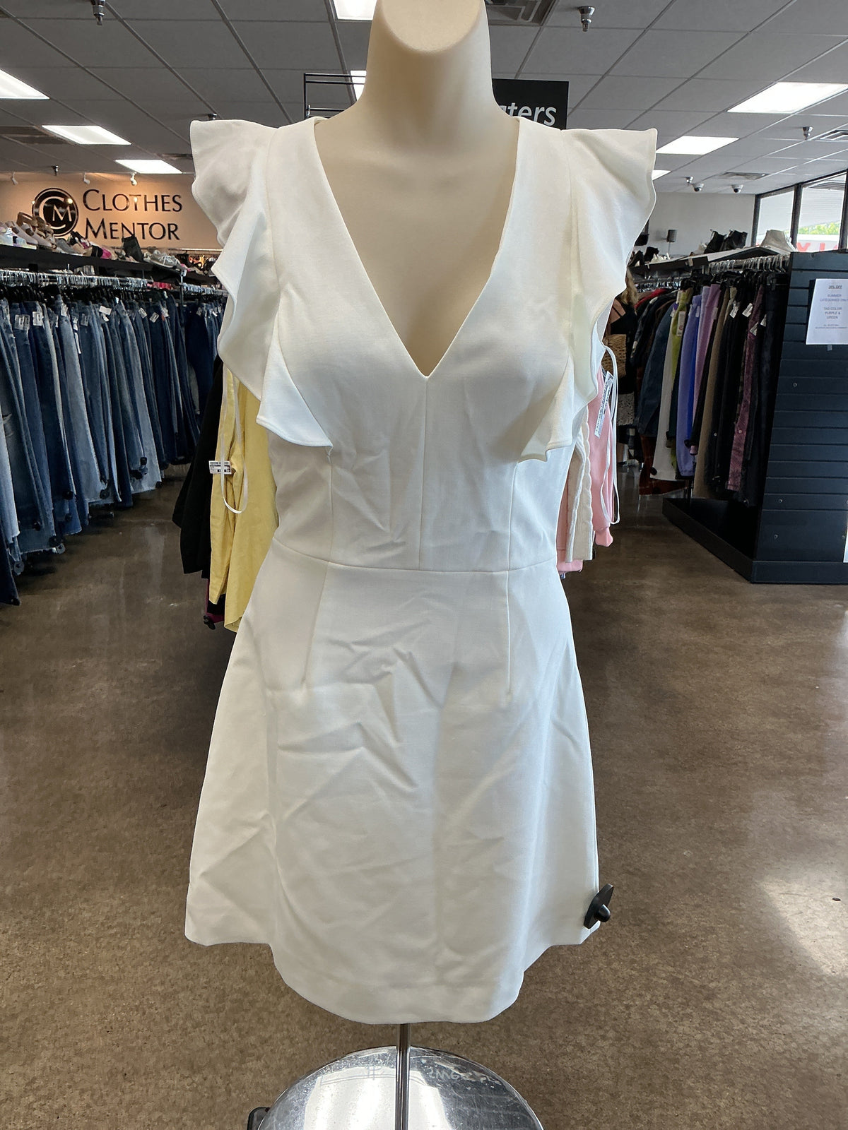 Dress Casual Short By French Connection In Cream, Size:S