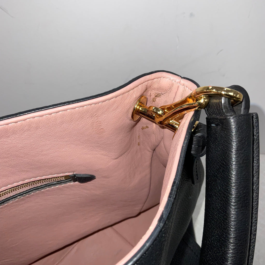 Handbag Luxury Designer By Louis Vuitton, Size: Large