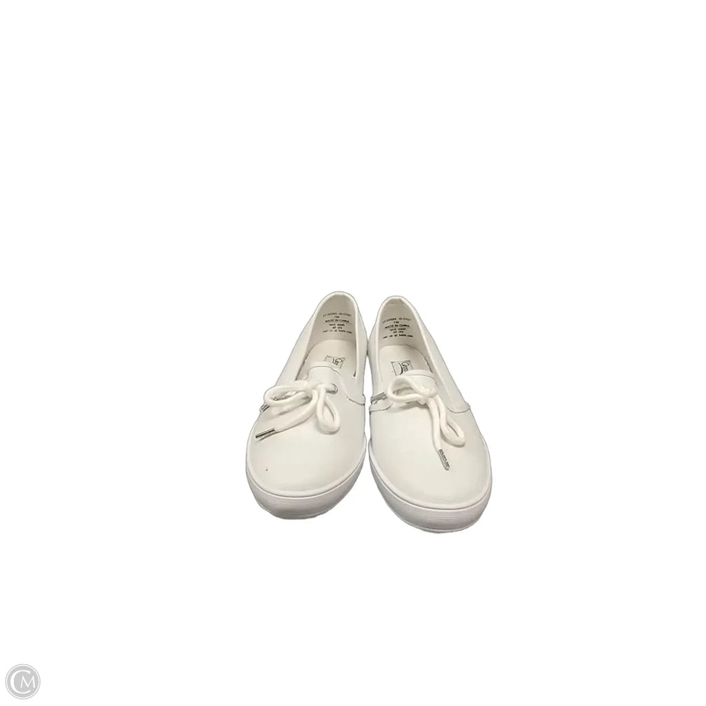 Shoes Flats By Grasshoppers In White, Size: 7
