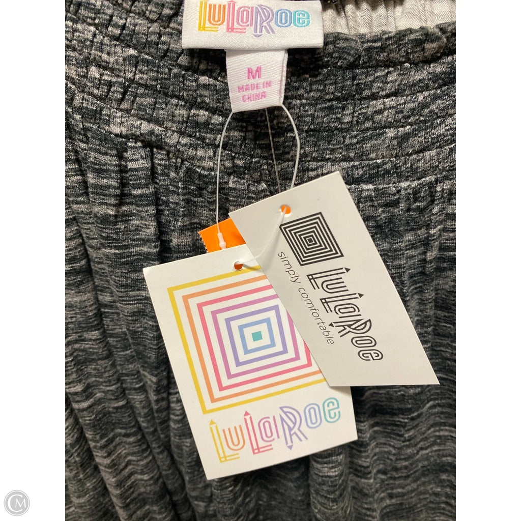 Top Short Sleeve By Lularoe In Black, Size: M