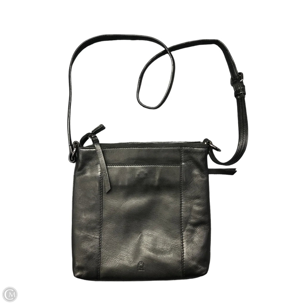 Crossbody By Clothes Mentor, Size: Medium