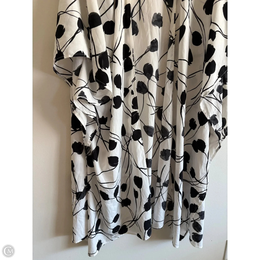 Kimono By A New Day In Black & White, Size: Osfm