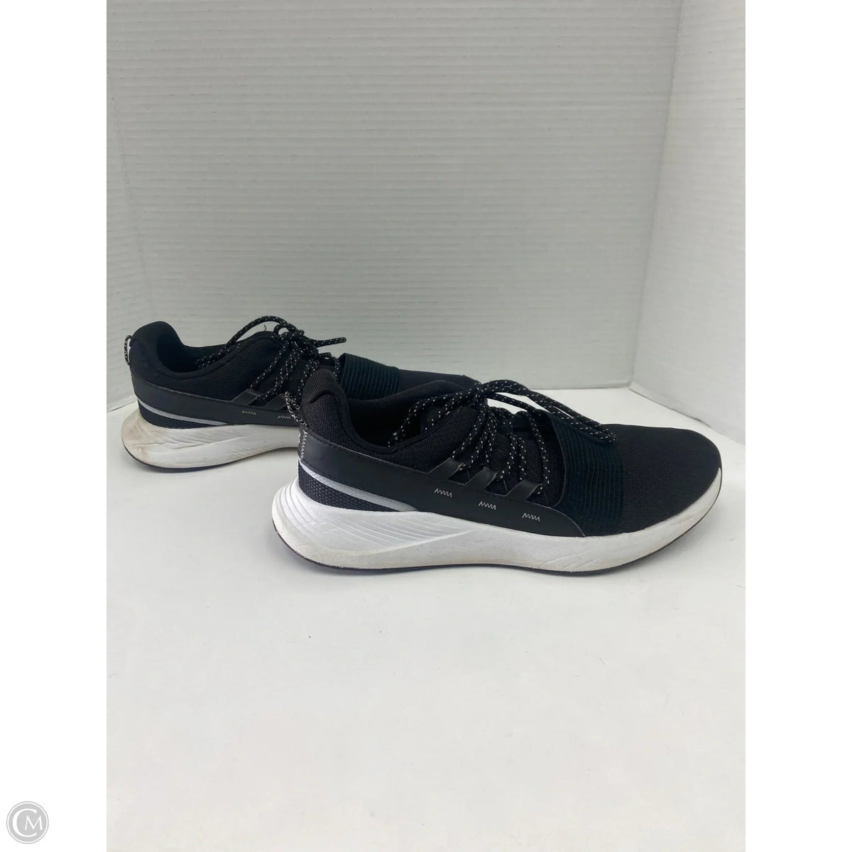 Shoes Athletic By Under Armour In Black, Size: 10