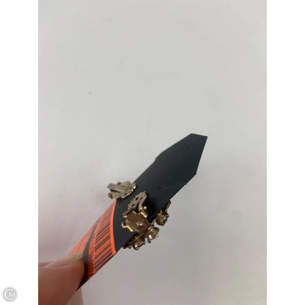 Earrings Clip By Cmf