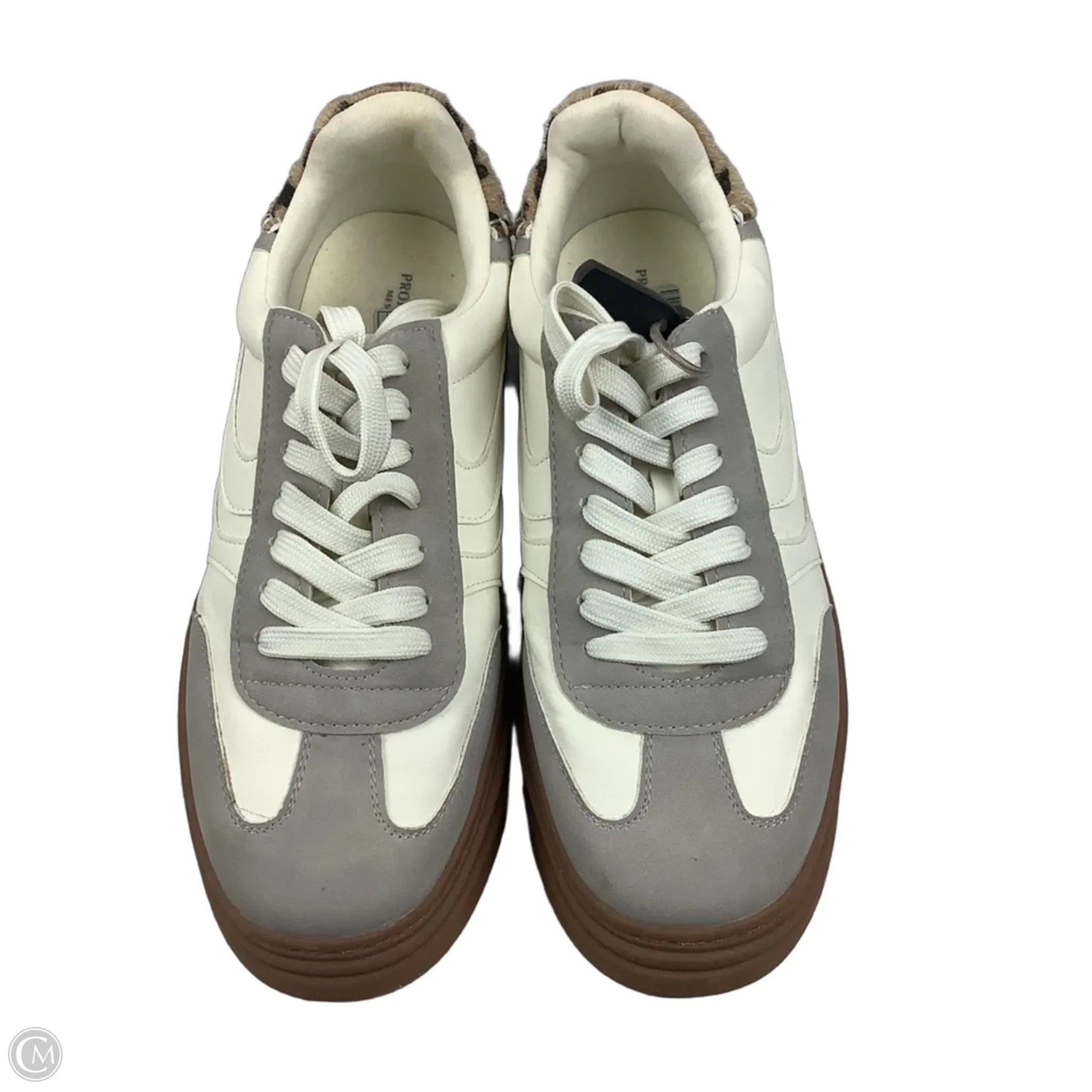 Shoes Sneakers By Clothes Mentor In Cream & Grey, Size: 10