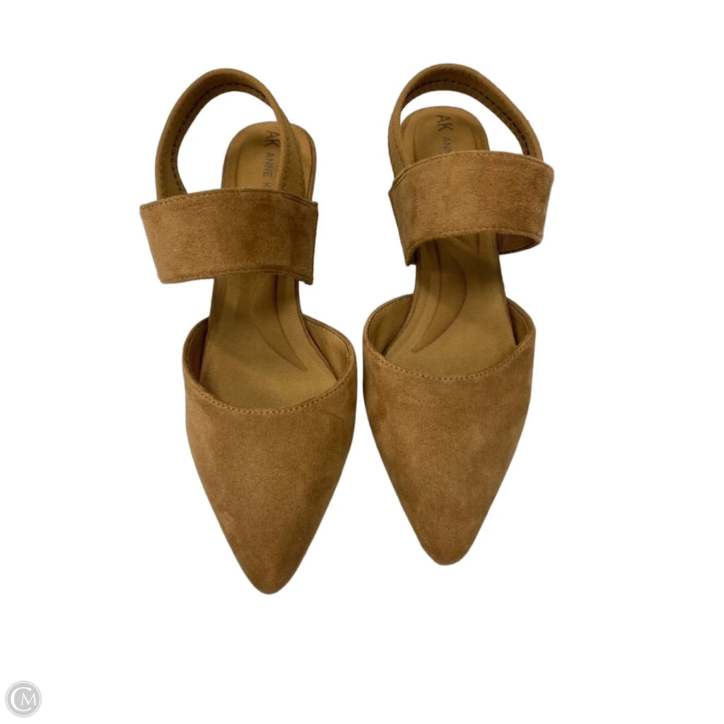 Shoes Heels Kitten By Anne Klein In Tan, Size: 7