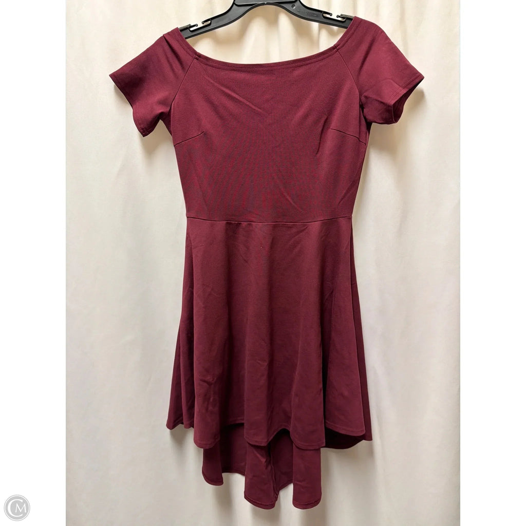 Dress Casual Midi By Clothes Mentor In Maroon, Size: M