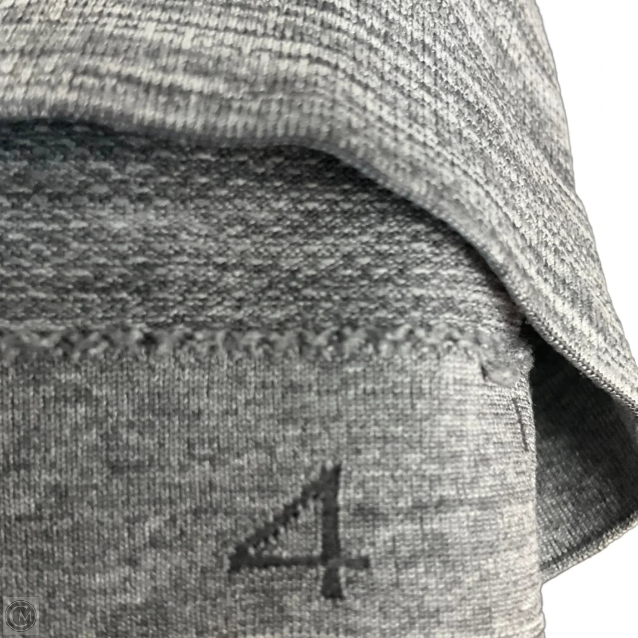Athletic Top Long Sleeve Crewneck By Lululemon In Grey, Size: 4
