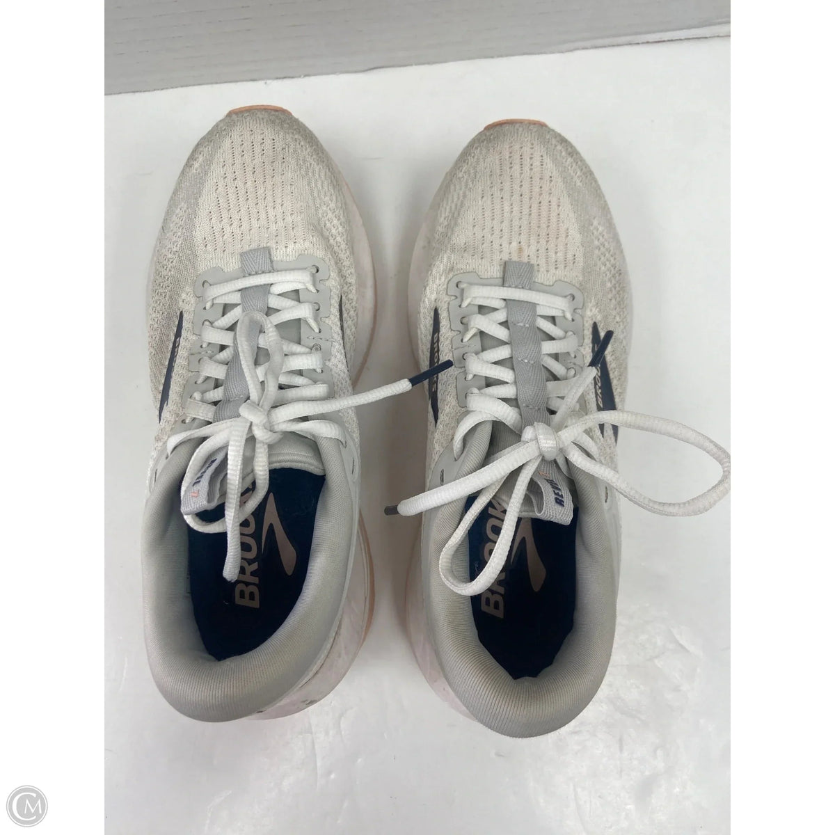 Shoes Athletic By Brooks In White, Size: 6