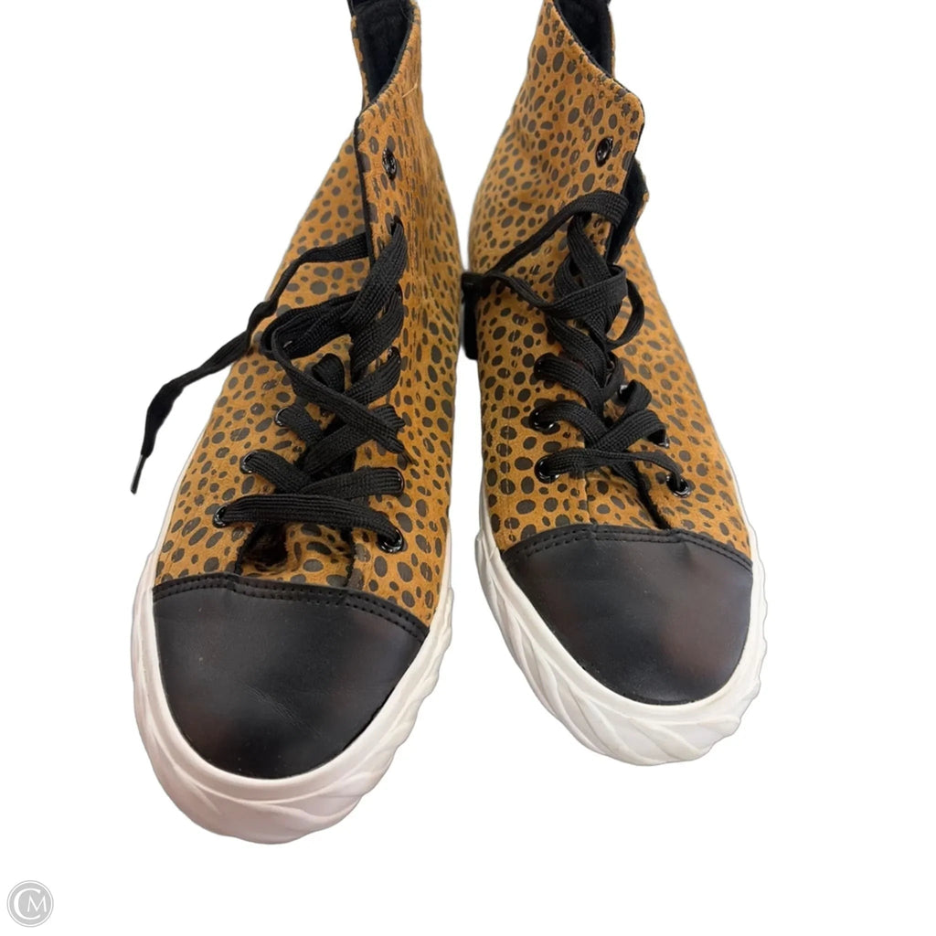 Shoes Sneakers By Olivia Miller In Animal Print, Size: 10