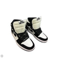 Shoes Sneakers By Nike In Black & White, Size: 5.5