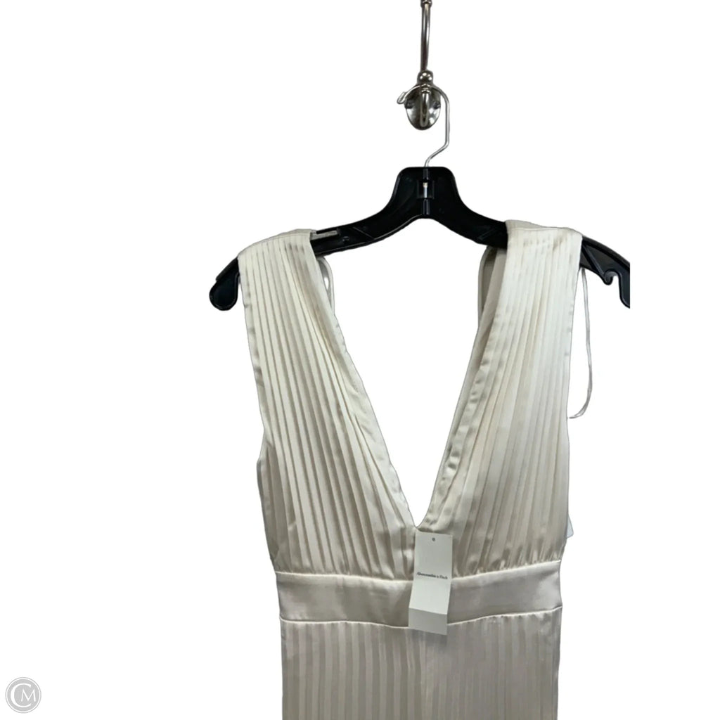 Jumpsuit By Abercrombie And Fitch In Cream, Size: Xs