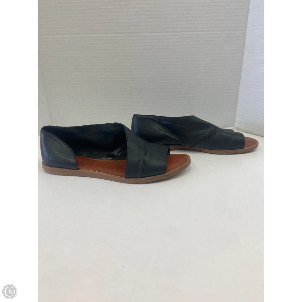 Sandals Flats By Cynthia Rowley In Black, Size: 8