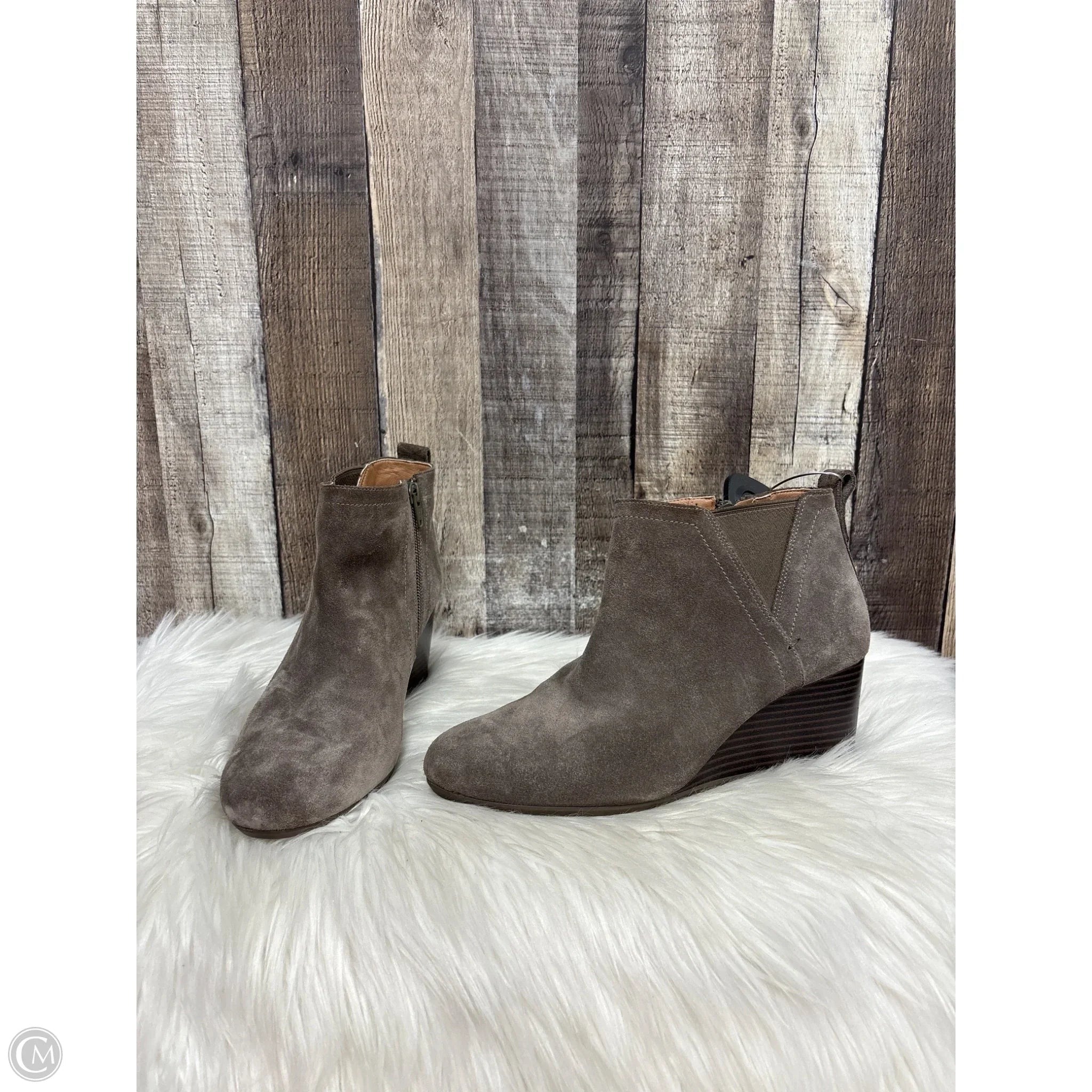 Boots Ankle Heels By Vionic In Taupe, Size: 7.5