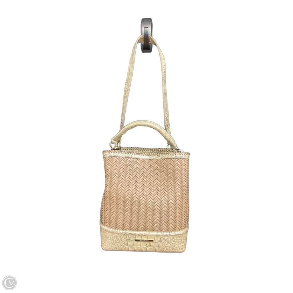 Handbag Designer By Brahmin, Size: Medium