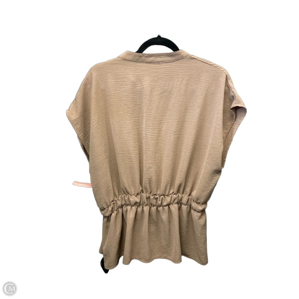 Top Short Sleeve By Indigo Rose In Brown, Size: M
