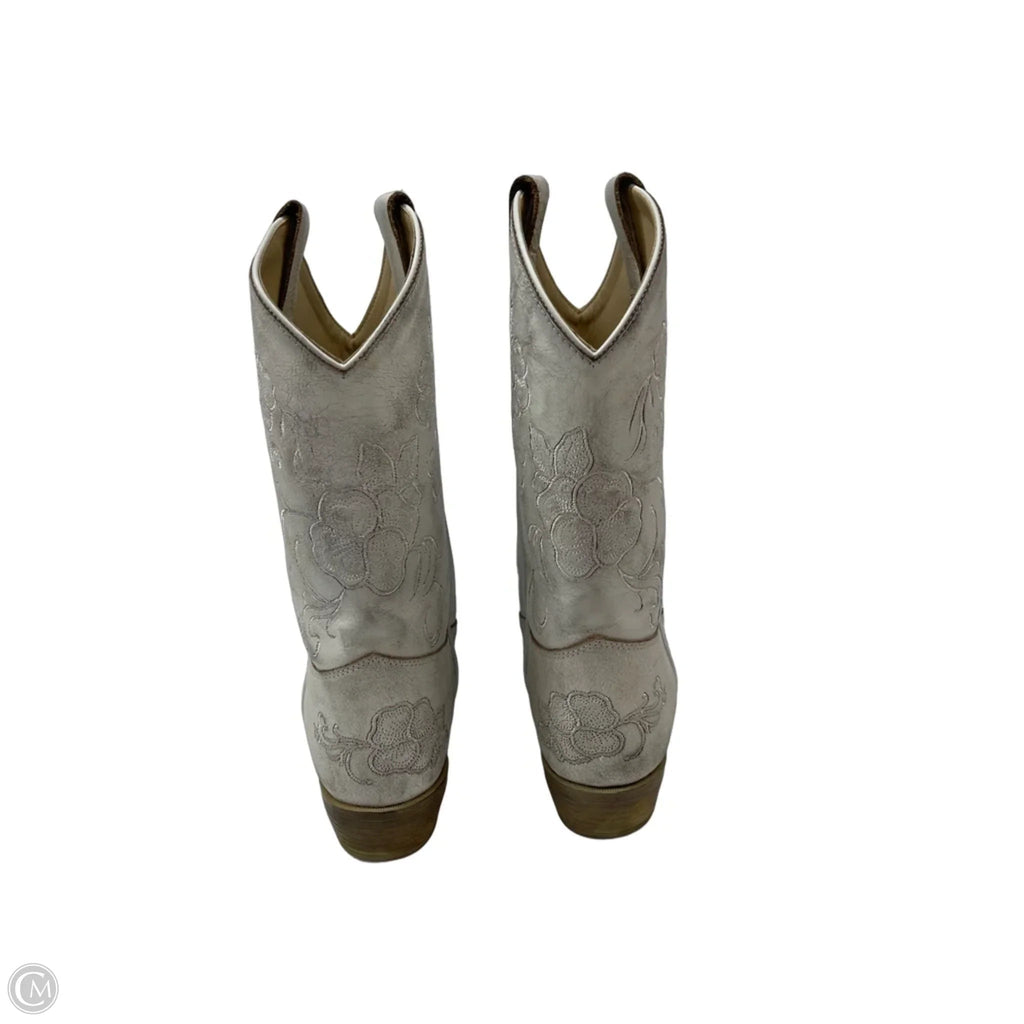Boots Western By Shyanne In White, Size: 6