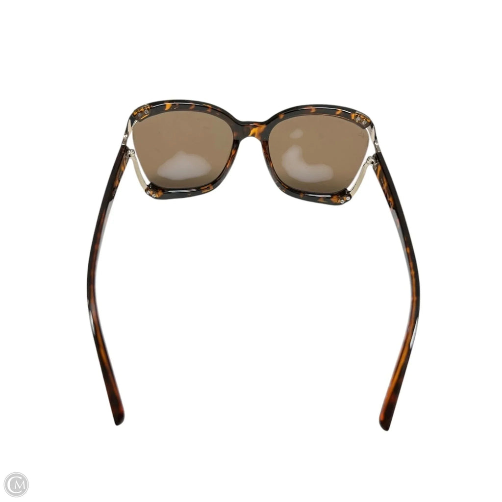 Sunglasses By PRIVE REVAUX, Size: