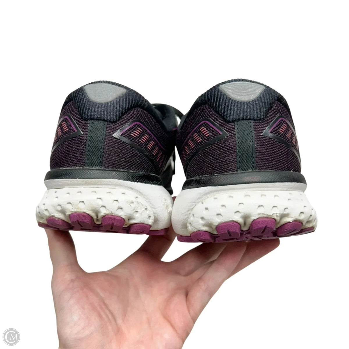 Shoes Athletic By Brooks In Black & Purple, Size: 8.5