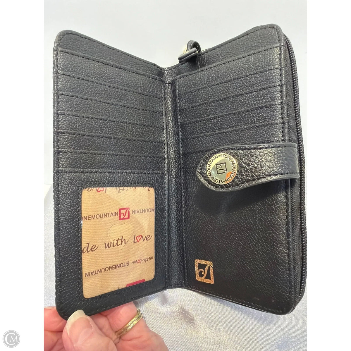 Wallet By Stone Mountain, Size: Large