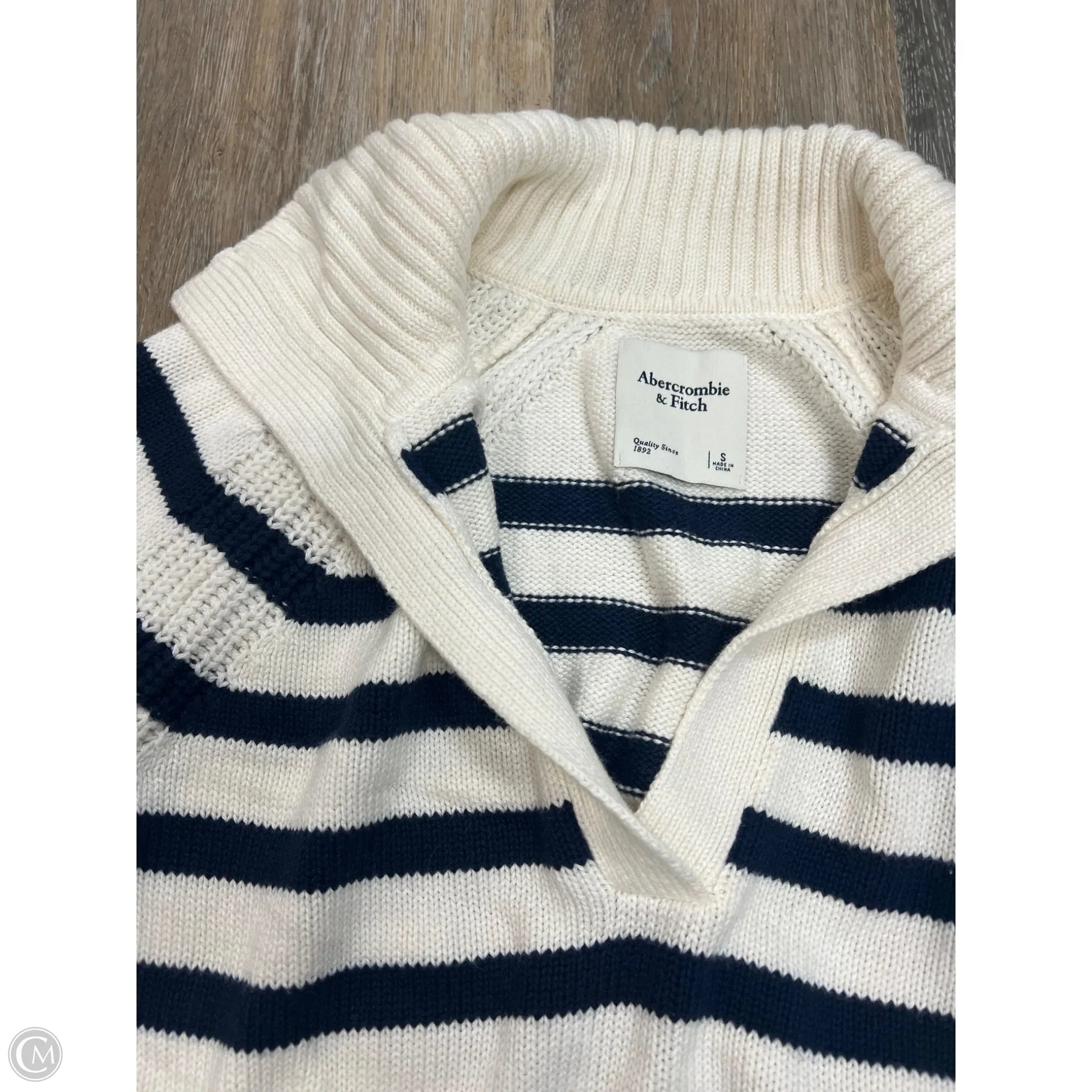 Sweater By Abercrombie And Fitch In Striped Pattern, Size: S